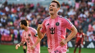 PP电子-奥莱报：河床300万美元购买阿连德50%所有权遭拒，球员留在迈阿密